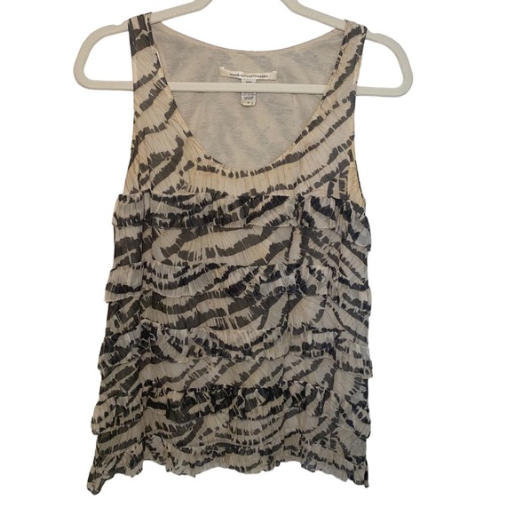 DVF Silk Ruffle Sleeveless Top Size 2 - Picture 1 of 4